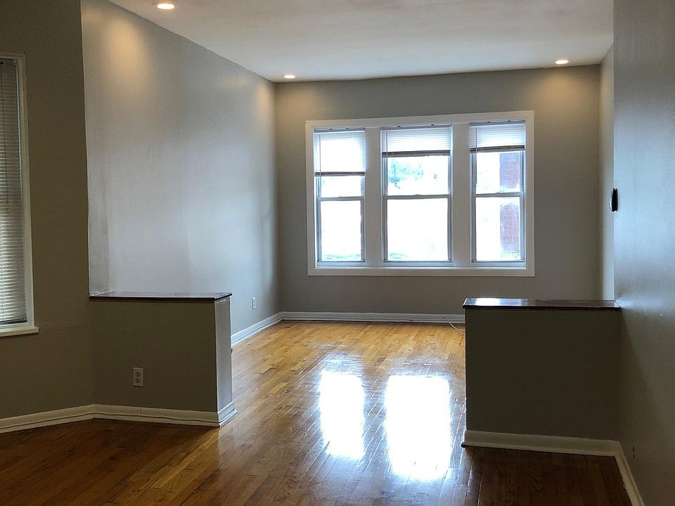1st image of 3109 N Kedzie Ave Floor 1