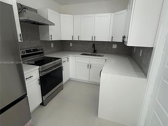 5th image of 1242 NE 145th St