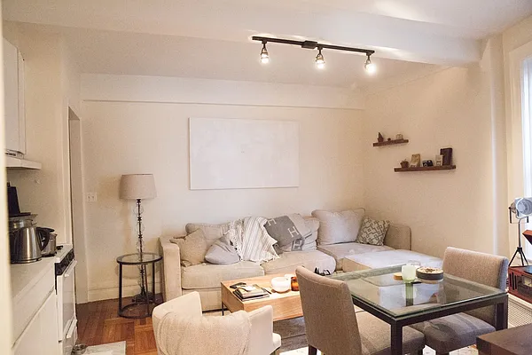 Rented by Balen Real Estate, LLC | media 7