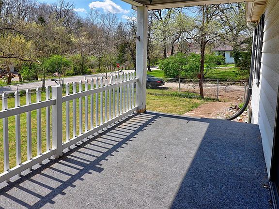 3rd image of 3890 Whippoorwill Ln
