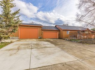 3086 Paul Cir, Medford, OR