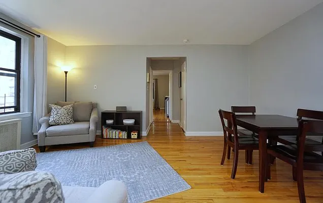 Sold by REMAX Elite | media 12