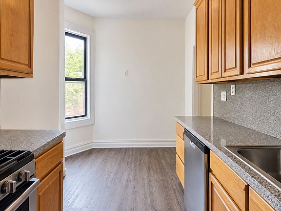 3rd image of 7101 Colonial Rd APT R2a