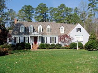 2010 Christendom Dr, Midlothian, VA 23113