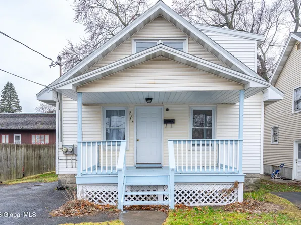 2034 State Street, Schenectady, NY 12304