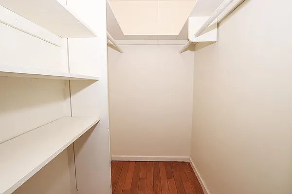 Rented by Avenues Real Estate | media 7