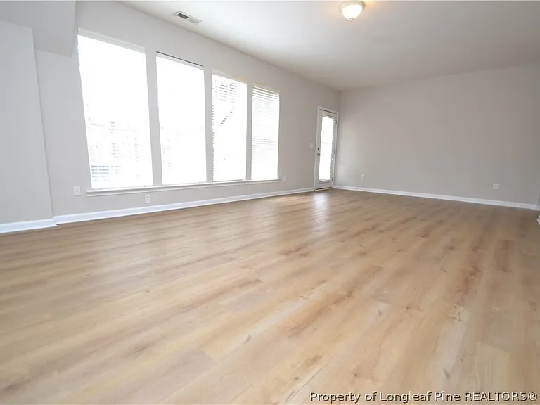 7830 Clover Creek Ct — Photo 42