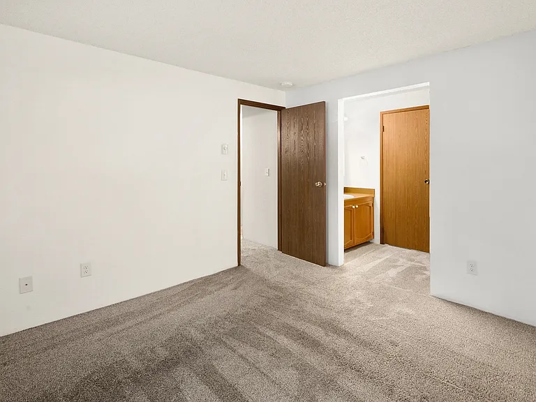 820 Cady Rd #H102 — Photo 8