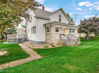 202 W Main St, La Crosse, IN 46348