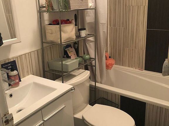 2nd image of 33 Montrose Ave #2LL