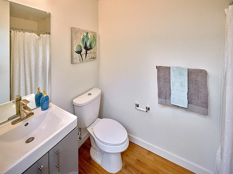 Enve on Eastlake Apartments — Photo 12
