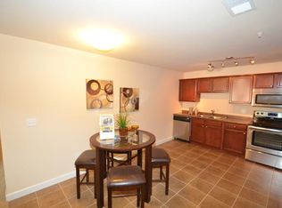 2311 W Willow Knolls Dr APT 1C, Peoria, IL 61614