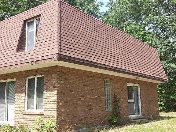 3rd image of 1049 Schuler Dr