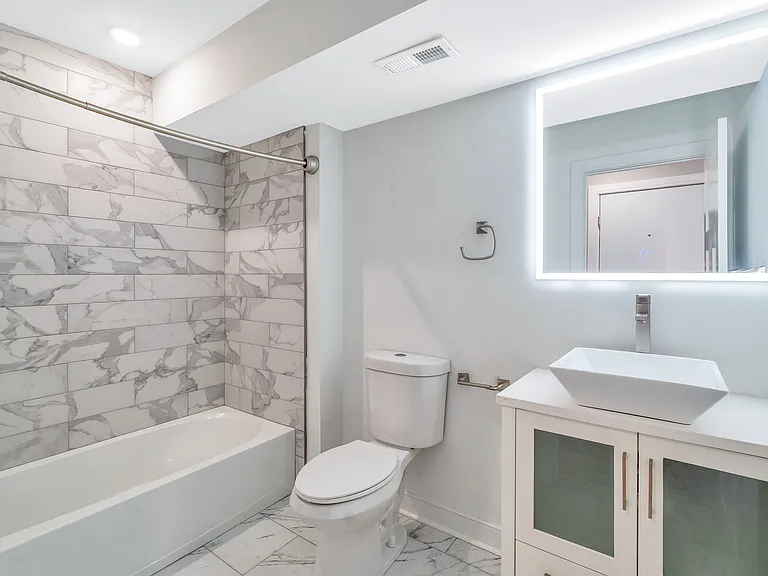 5128 Spruce St #2 — Photo 7