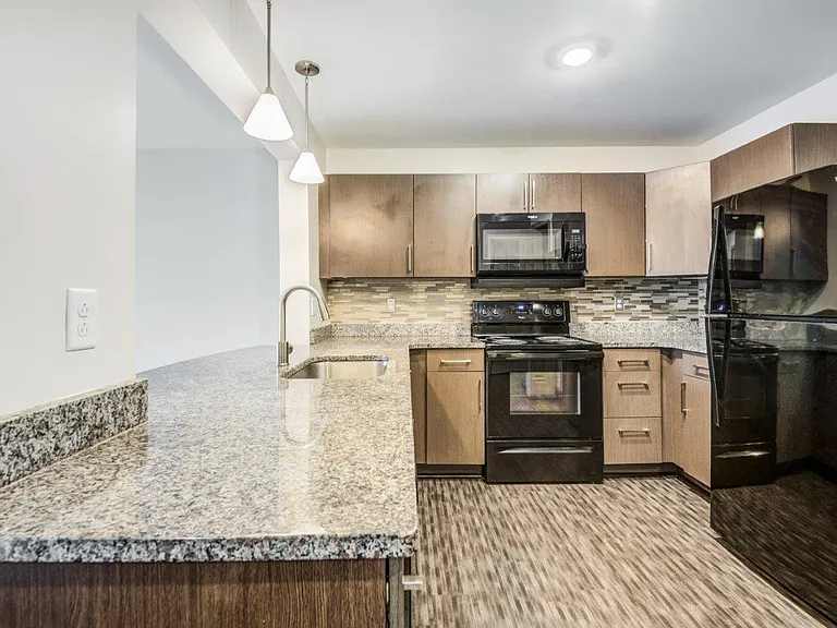 Greenwood Cove Apartment Homes — Photo 2
