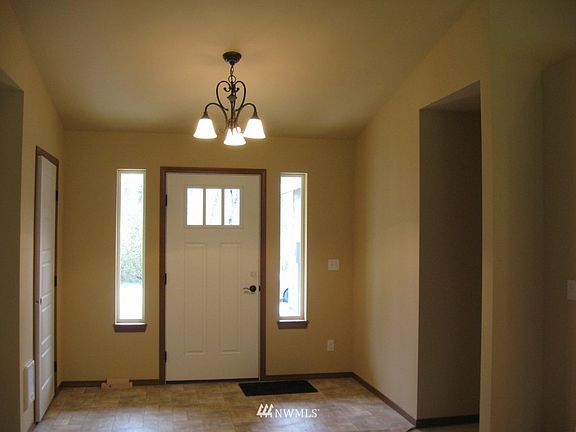 4th image of 4386 SE Brooke Street