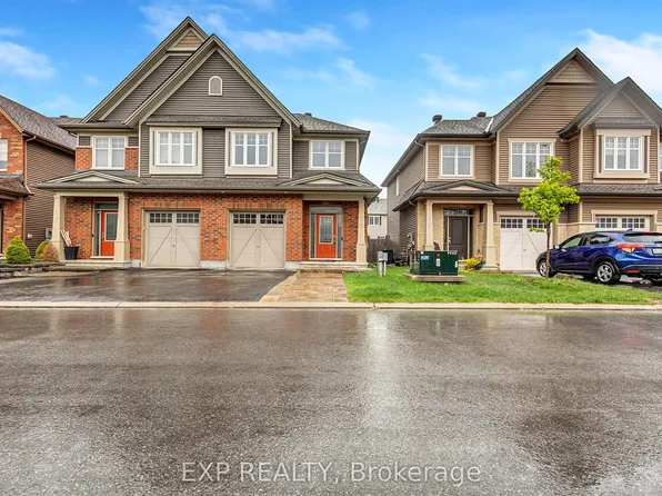 635 Moorpark Ave, Ottawa, ON K2M 0H8