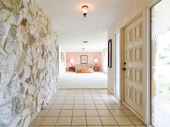 4th image of 4557 Gulf Ave
