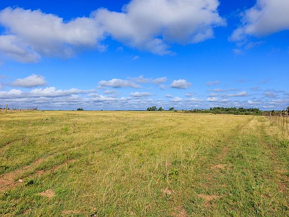 4th image of 875 Gypsum Mine Rd