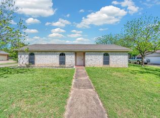 216 Texas Ave, Hewitt, TX 76643