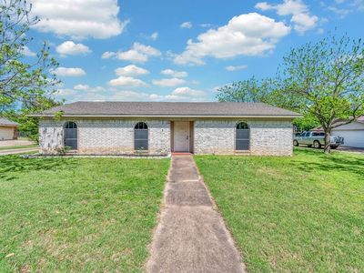 216 Texas Ave, Hewitt, TX, 76643