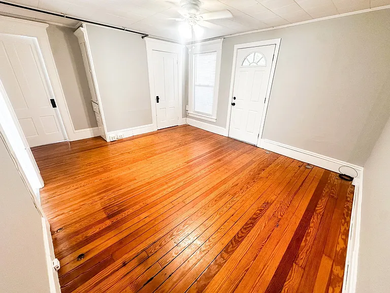 320 Lowell St #2 — Photo 13
