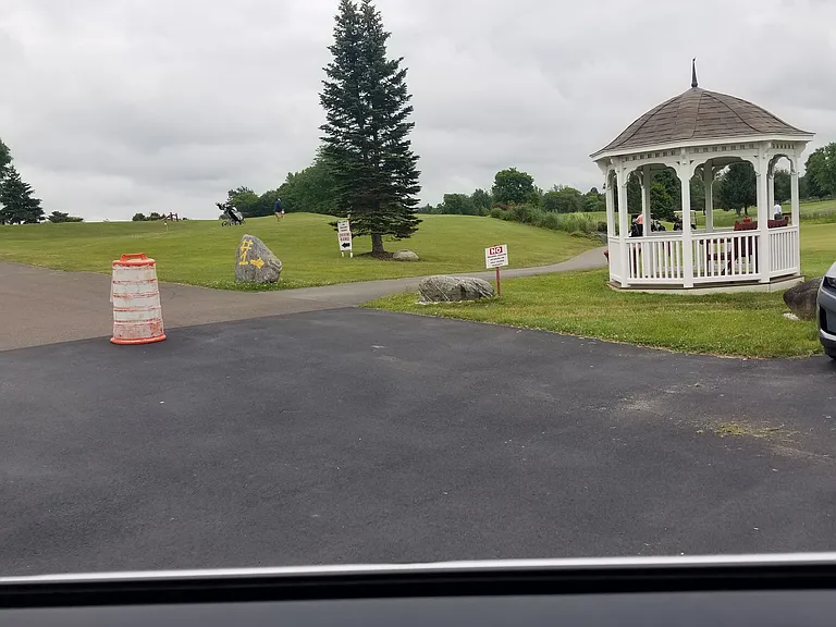 Idlewood Blvd — Photo 16