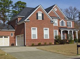 214 Creststone Dr, Cary, NC 27519