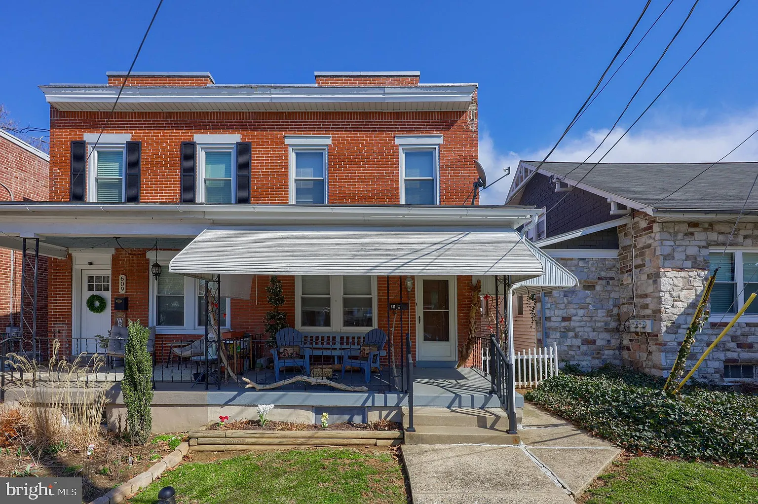 611 Pearl St photo 1