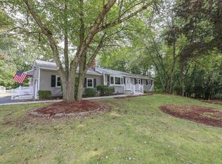 36 Clover Hill Dr, Chelmsford, MA 01824