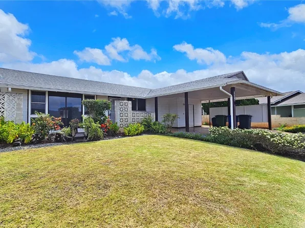 1687 Puananala St, Pearl City, HI 96782