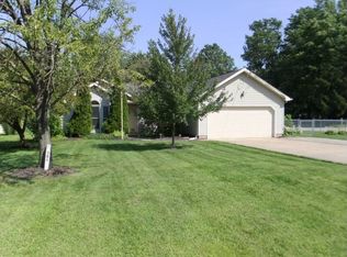 286 Coventry Dr, Painesville, OH 44077
