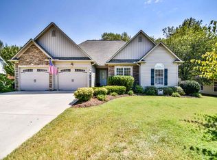 810 W River Grove Cir, Roebuck, SC 29376