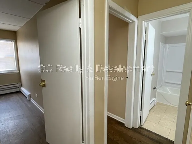 255 Uteg St #4 — Photo 6