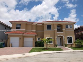 15651 SW 11th Ter, Miami, FL 33194