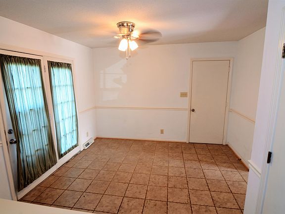 2nd image of 1573 Barrett Dr