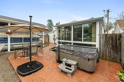 2 bed, 820 sqft, $1,600 — Photo 4