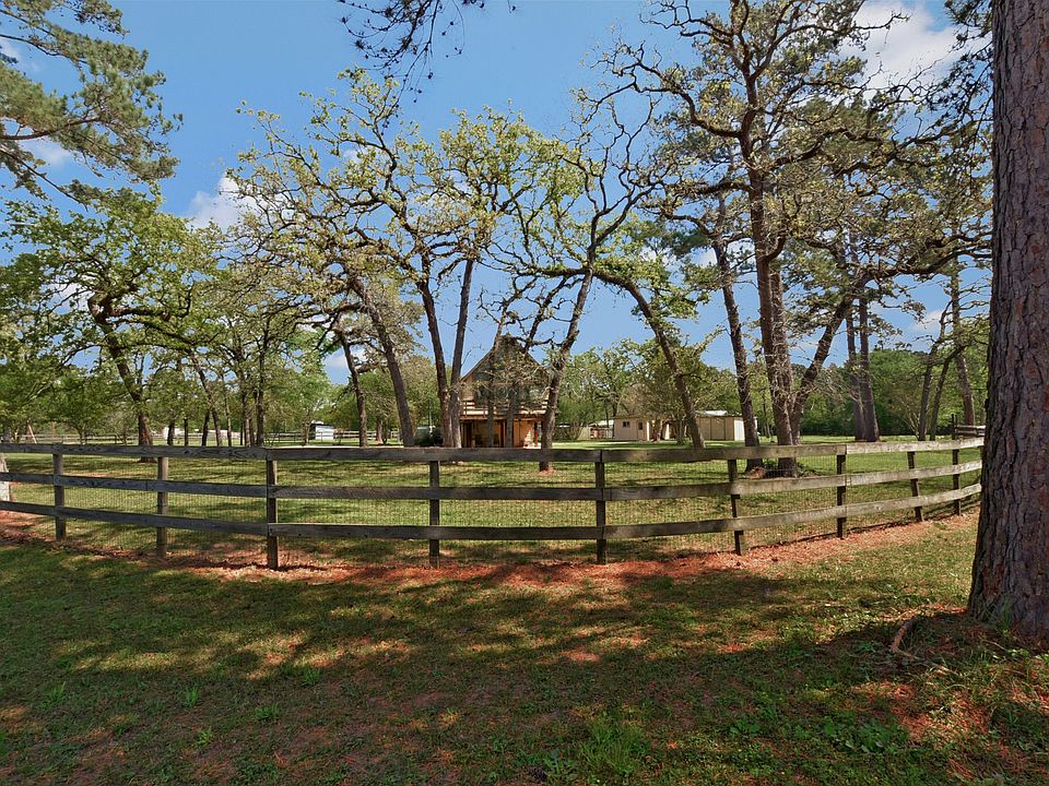 1st image of 25798 Brushy Creek Dr