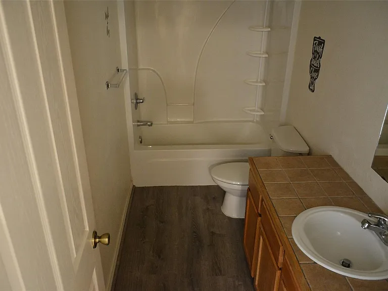 112 Sandstone Dr #G — Photo 12