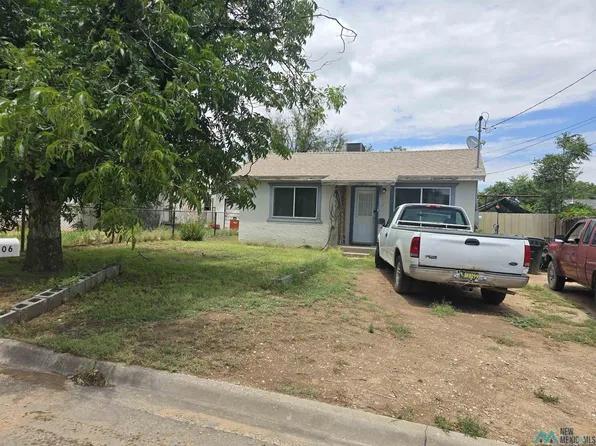 2306 Wyoming St, Carlsbad, NM 88220