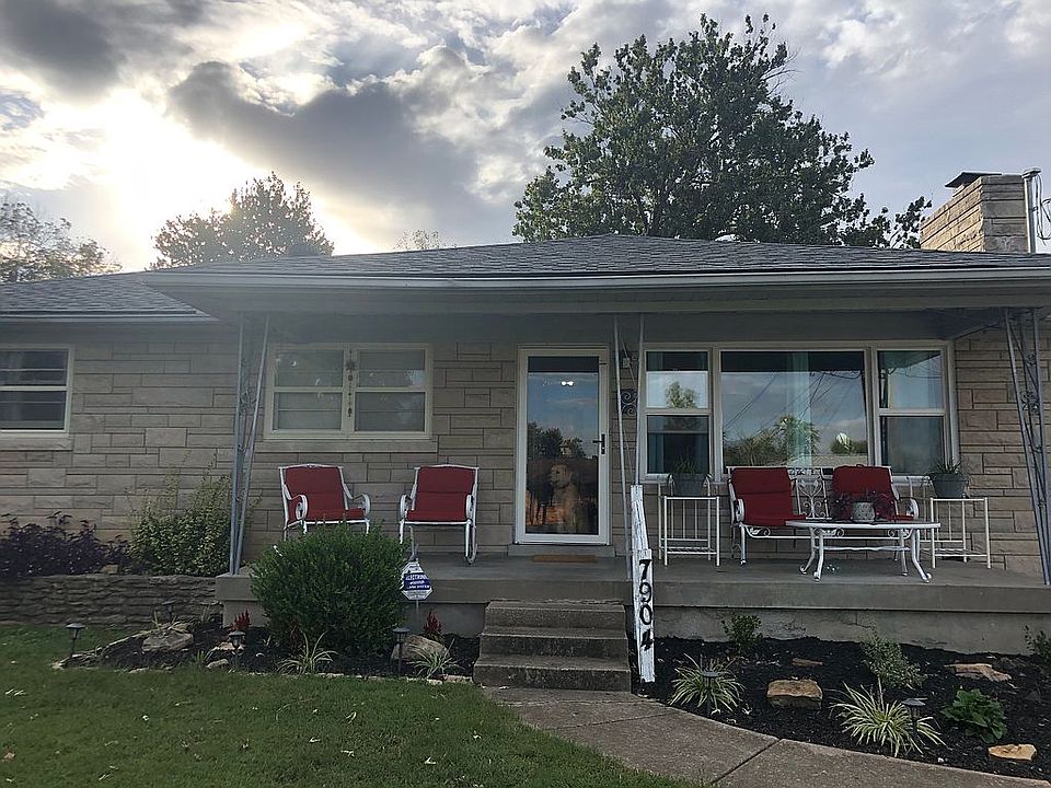 2nd image of 7904 Poinsettia Dr