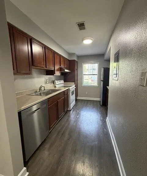 2500 Avent Ferry Rd #102 — Photo 2