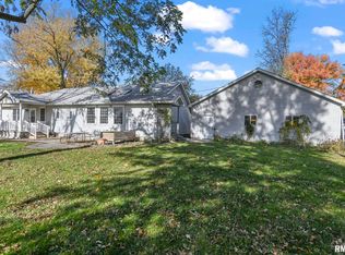 1025 W Maple Ave, Auburn, IL 62615