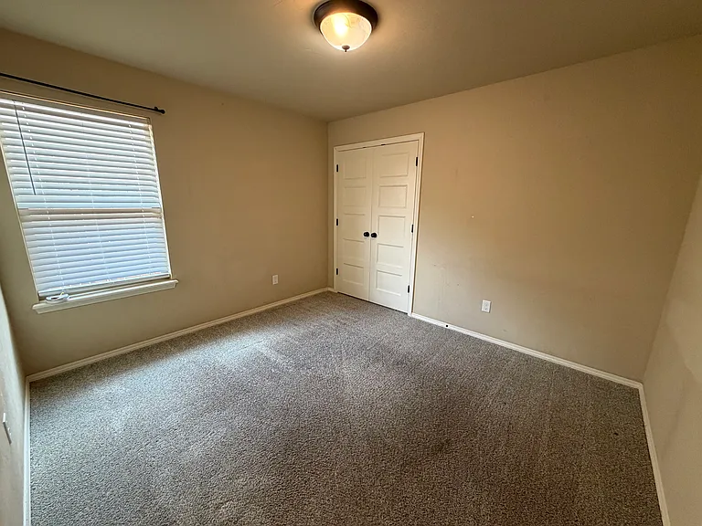 3420 Bear Mountain Dr — Photo 35