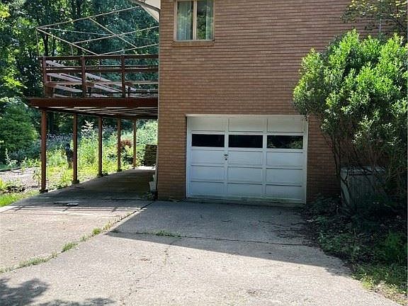 2nd image of 3509 Mayer Dr
