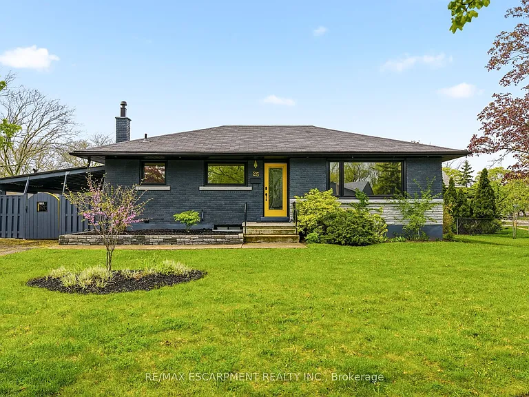 25 Briarsdale Dr — Photo 1