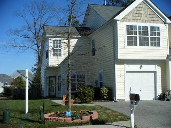 1st image of 414 Dorothy Dr