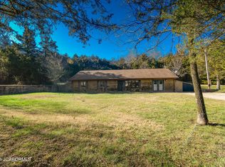 268 N Greenway Dr, Holts Summit, MO 65043