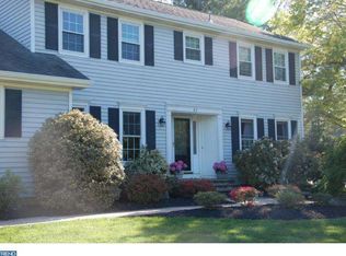 63 Meadow Run Dr, Skillman, NJ 08558