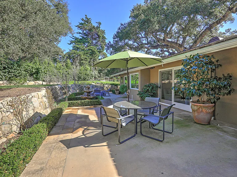 1694 San Leandro Ln — Photo 40